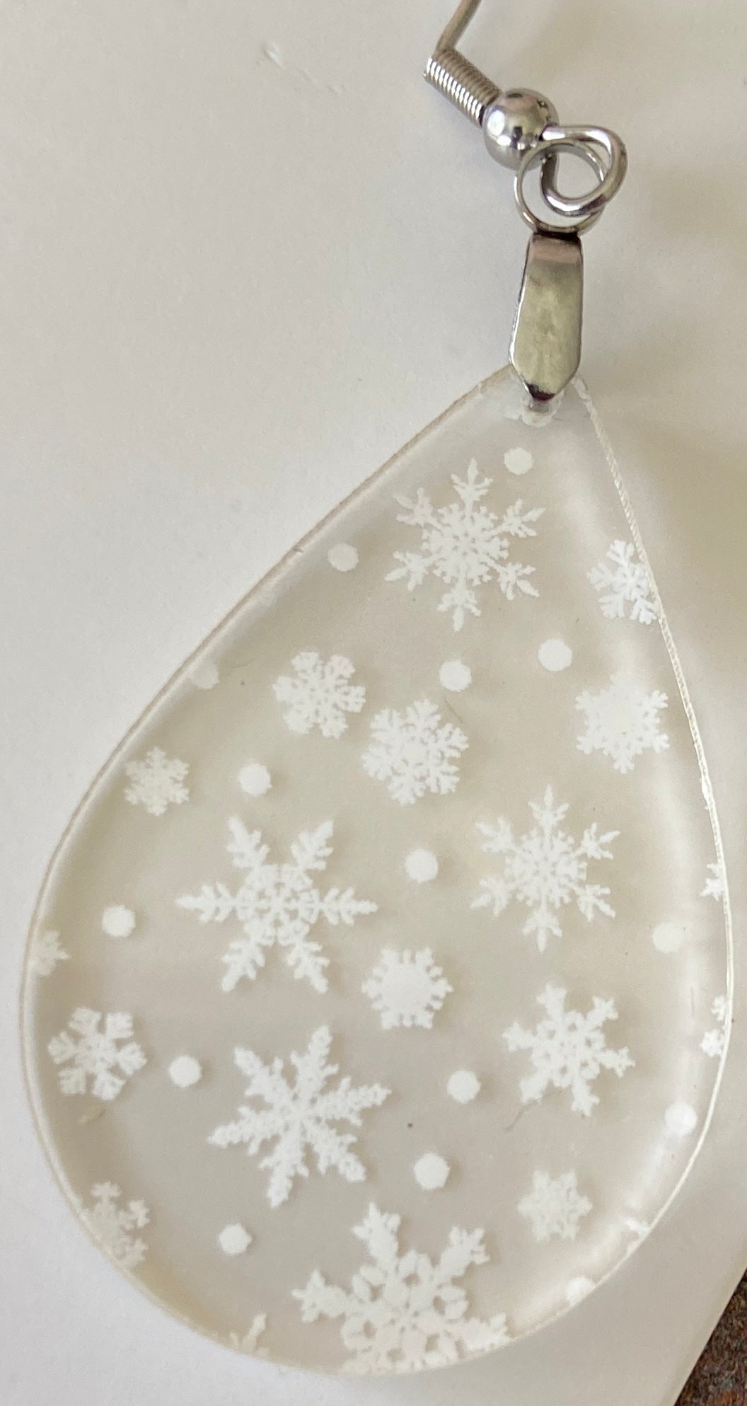 Clear Acrylic Snowflakes Earrings
