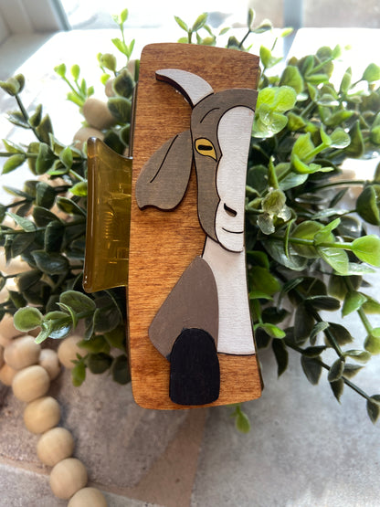 Goat Hair Clip